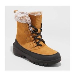 Women’s all in motion Cathleen waterproof Winter Boots.